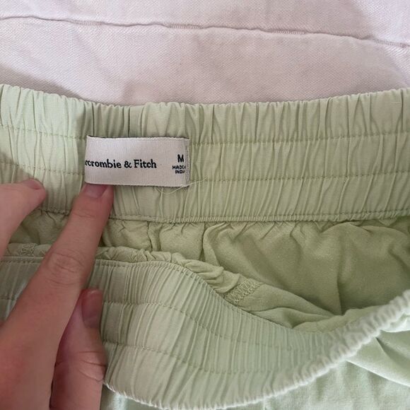 Abercrombie & Fitch Shorts - Picture 3 of 4